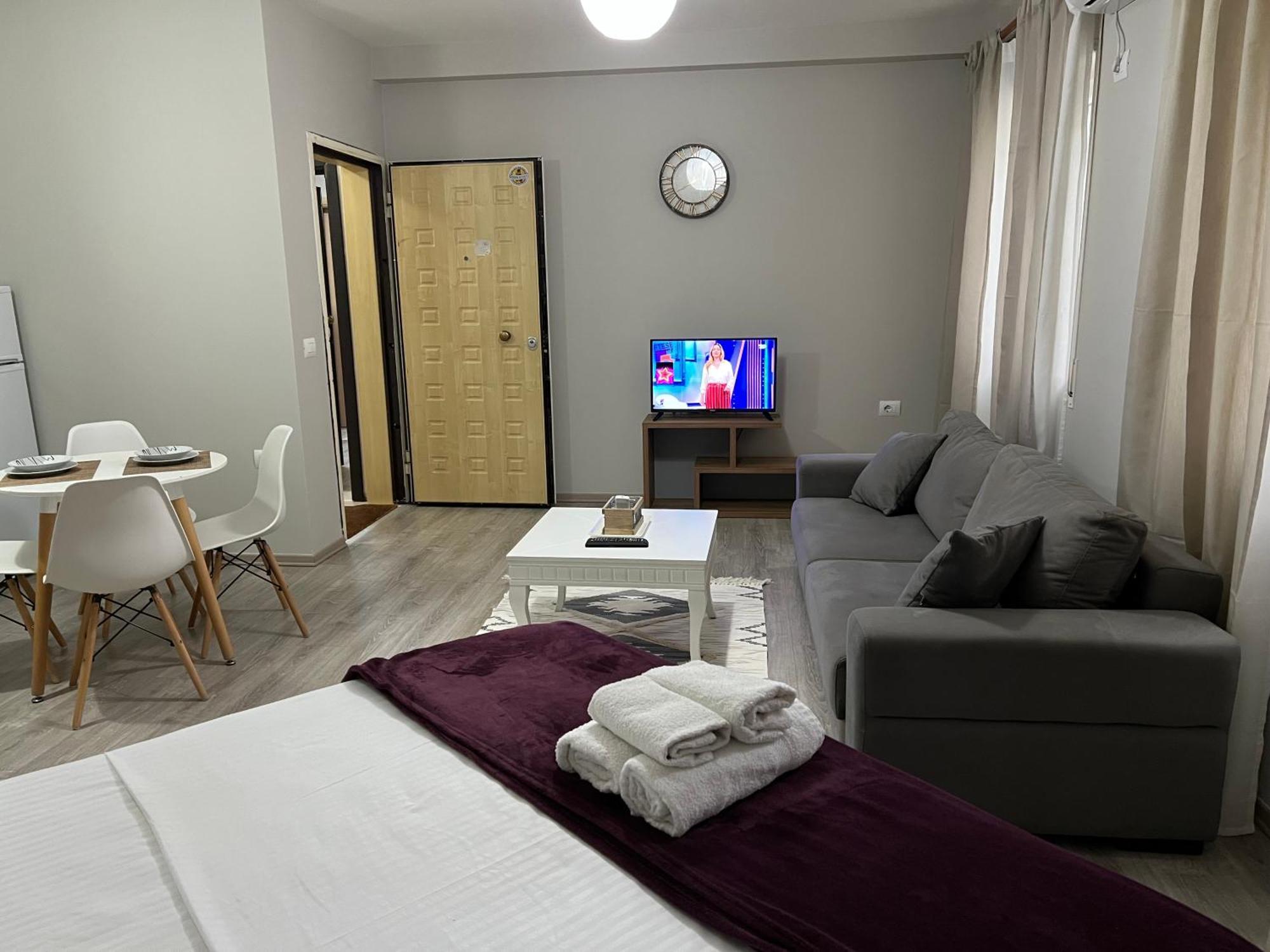 Apartamente Oslo Влёра Экстерьер фото